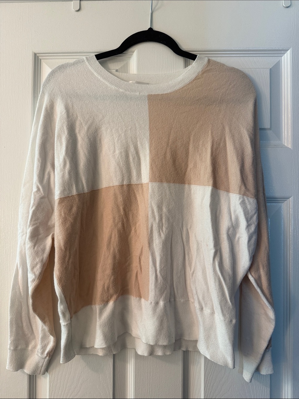 Chelsea & Theodore Cream and Beige Colorblock Crew Sweater